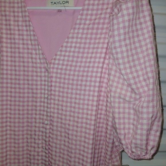 Taylor Gingham Midi Dress V-Neck Puffy Short Sleeves Pink/White Women’s 10 NWT - Picture 4 of 7